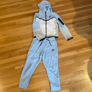 Boys Nike Tech Set